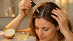Cibuľová šťava na pokožku hlavy: čo naozaj môže pomôcť a kedy radšej prestať
